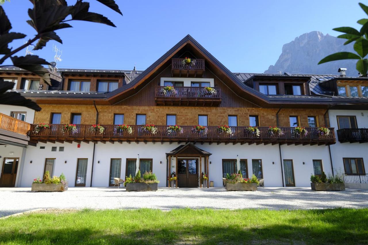 Residence Langes San Martino Di Castrozza Exteriör bild