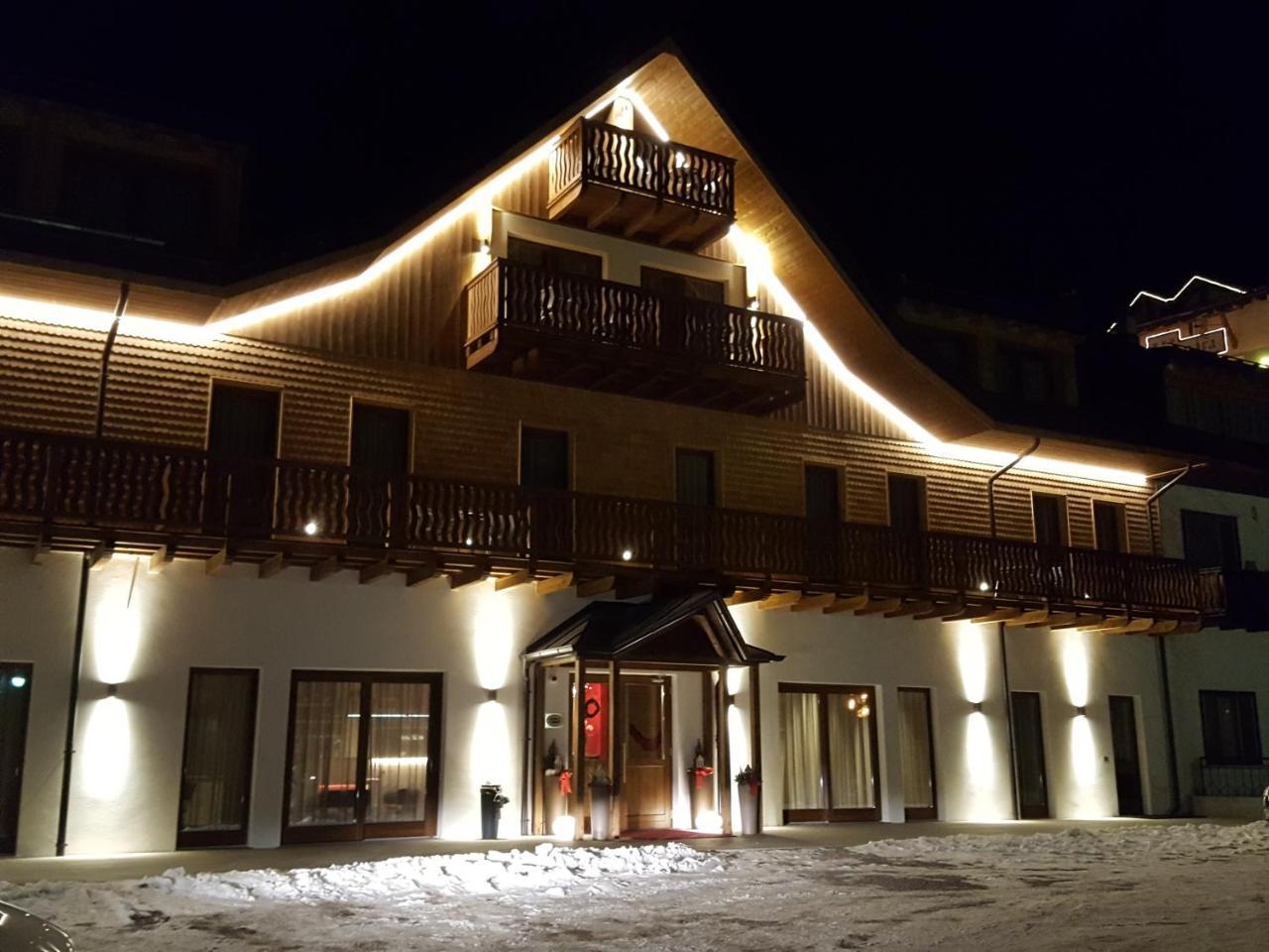 Residence Langes San Martino Di Castrozza Exteriör bild
